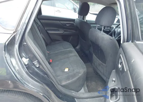 2015 Nissan Altima 2.5 S z USA, uszkodzony, nr VIN 1N4AL3AP1FC578484